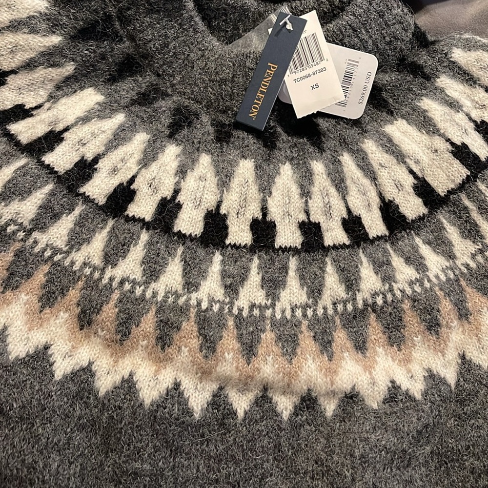Pendleton Sweater - Picture 7 of 8
